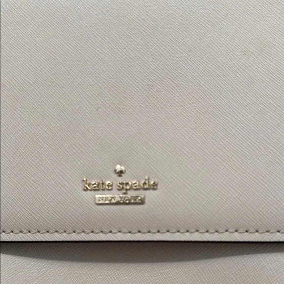 Kate Spade Beige Crossbody Bag EUC - Picture 5 of 11